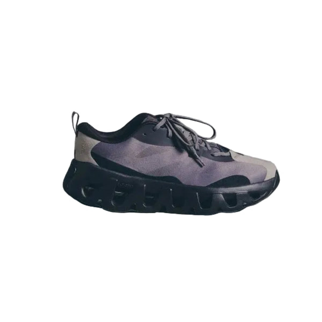 Kith x ON K-Tech Shark (preorder)